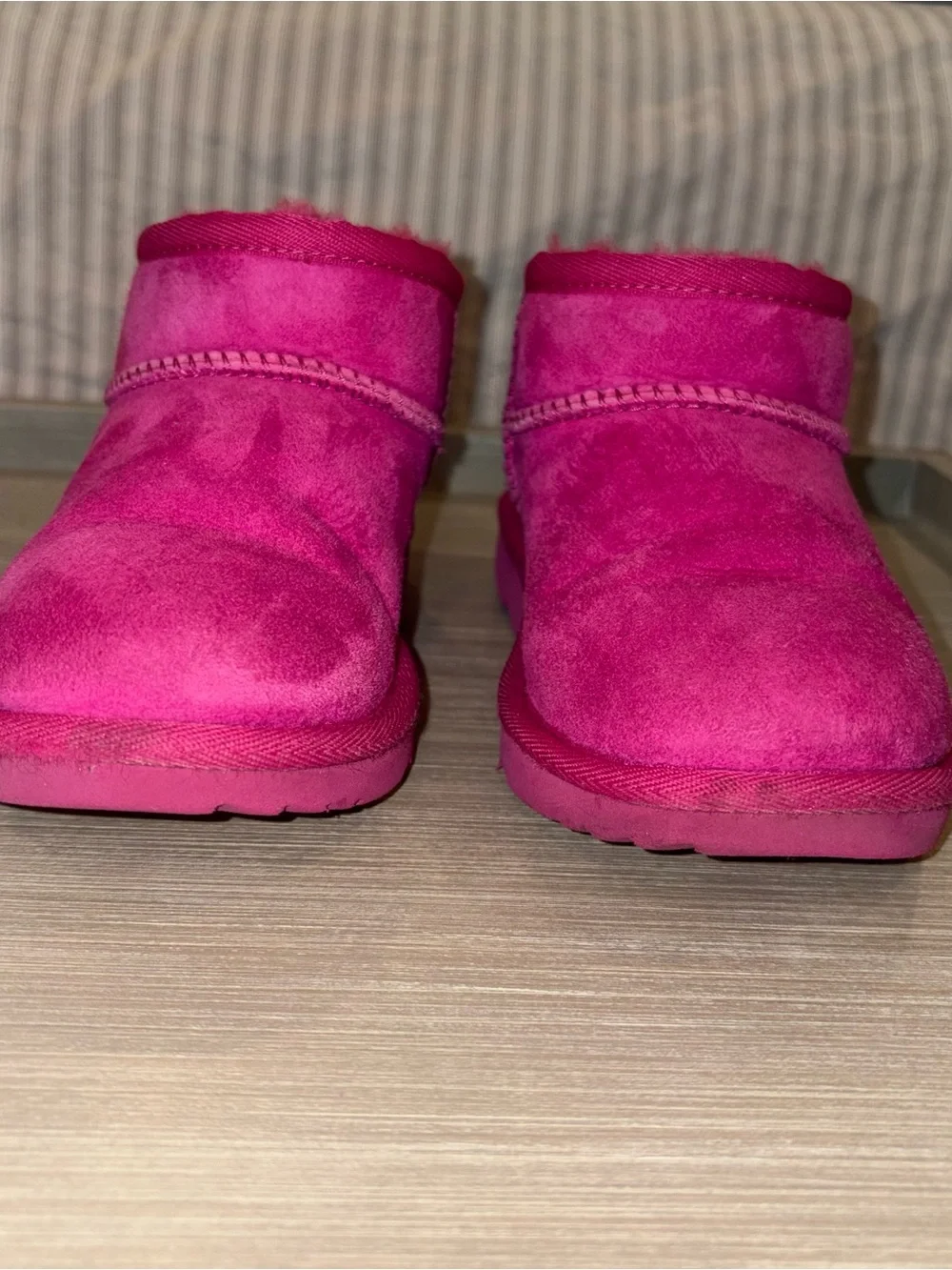 Ugg Girls’ Pink Classic Ultra Mini Boots- SZ 1